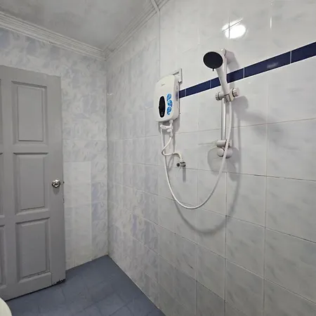 Melody Whole Or Suite Room Muar Exterior photo