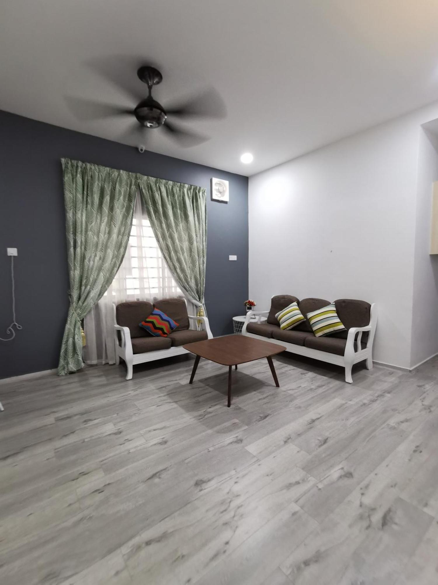 Melody Whole Or Homestay